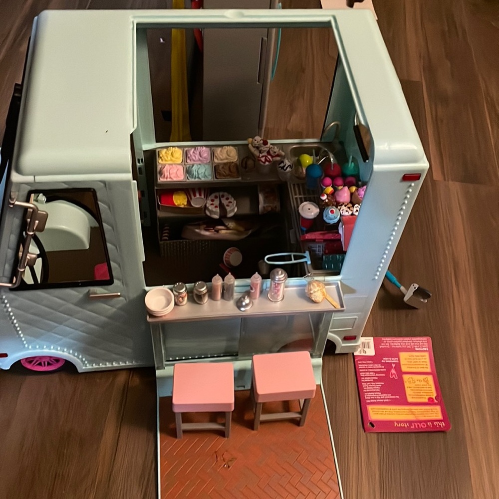 Car for dolls